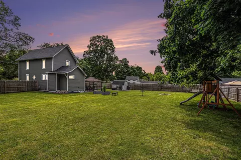 Exterior - 424 Fourth, Three Rivers, MI 49093 photo 3 of 10