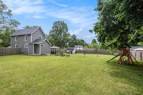 Exterior - 424 Fourth, Three Rivers, MI 49093 photo 9 of 10