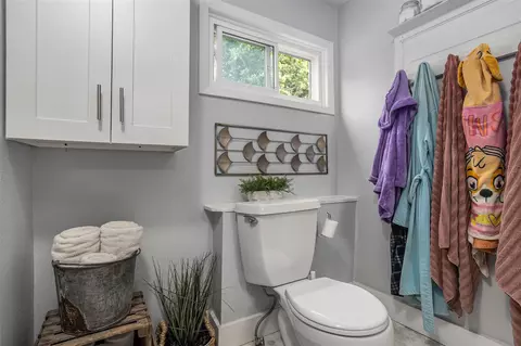 Bath - 424 Fourth, Three Rivers, MI 49093 photo 1 of 2