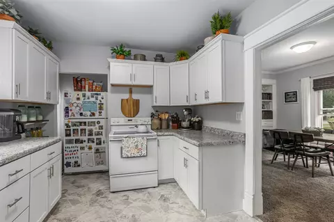 Kitchen - 424 Fourth, Three Rivers, MI 49093 photo 2 of 2