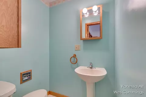8233 Johnson, Belding, MI 48809 photo 17