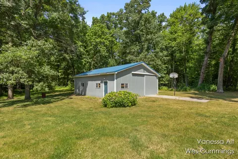 8233 Johnson, Belding, MI 48809 photo 36