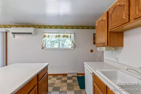 8233 Johnson, Belding, MI 48809 photo 11