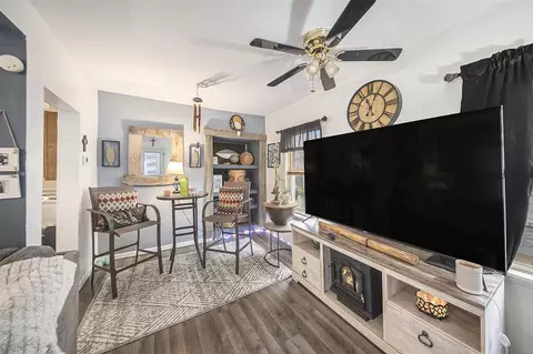 Living - 317 E Argyle, Jackson, MI 49202 photo 1 of 1