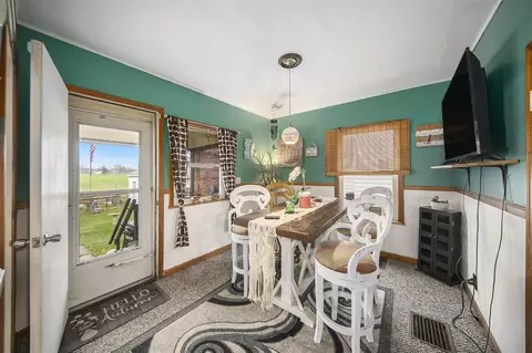Dining - 317 E Argyle, Jackson, MI 49202 photo 1 of 1