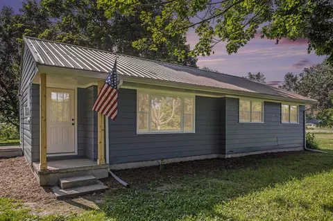 21044 Junction, Bellevue, MI 49021 photo 3