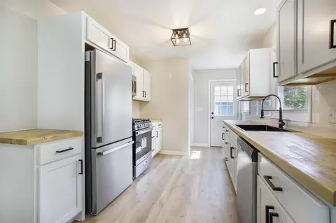 21044 Junction, Bellevue, MI 49021 photo 8