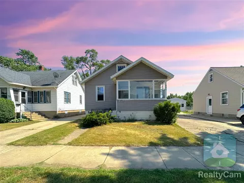 380 W 17th, Holland, MI 49423