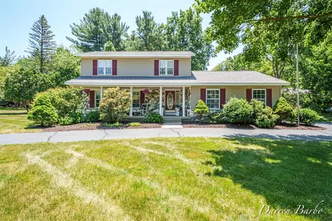 2874 Burrwick, Grand Rapids, MI 49546