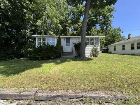 10904 Cora, Portage, MI 49002