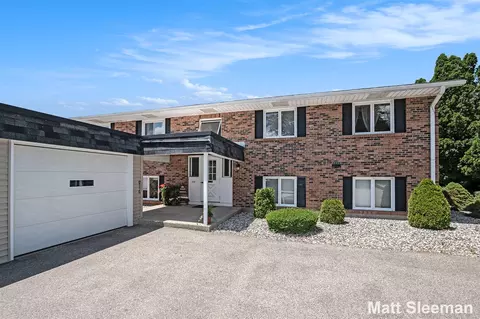 230 S State #83, Zeeland, MI 49464