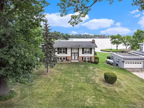 231 Lakeshore, Battle Creek, MI 49015