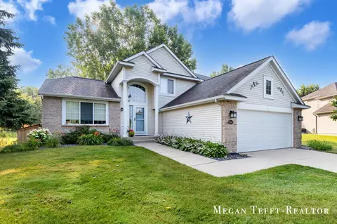 6641 Laguna Vis, Rockford, MI 49341