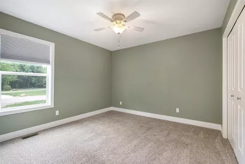 Bedroom - 3912 Pine Crst, Jackson, MI 49203 photo 5 of 7