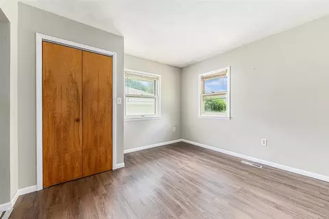 Bedroom - 356 Riverview, Plainwell, MI 49080 photo 2 of 4