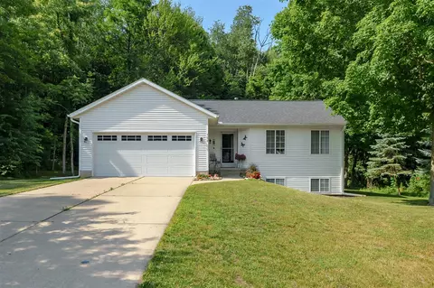 152 Summit, Allegan, MI 49010