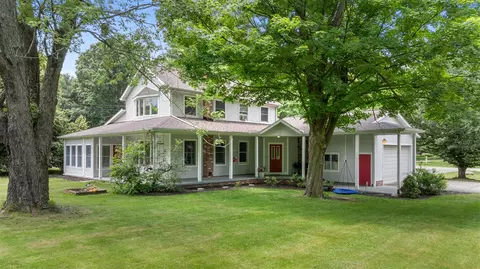 9719 King, Spring Arbor, MI 49283