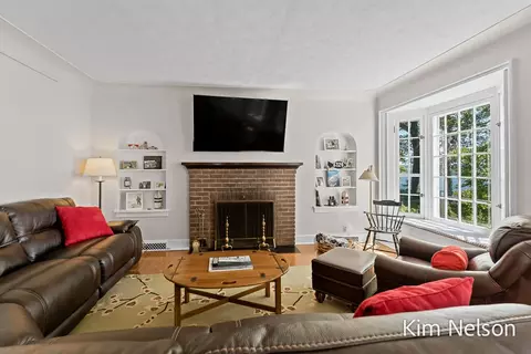 Living - 6124 Murray, Whitehall, MI 49461 photo 2 of 10