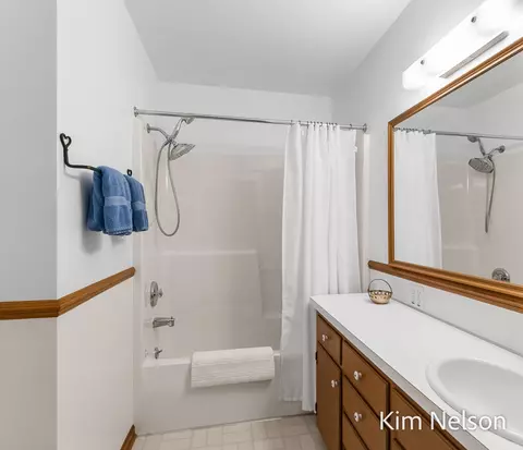 Bath - 6124 Murray, Whitehall, MI 49461 photo 4 of 5