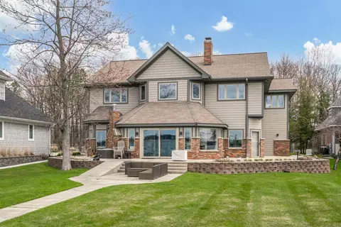 9230 E Shr, Portage, MI 49002