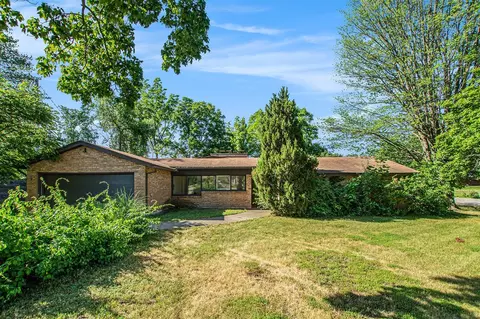 792 S S Shr, Holland, MI 49423