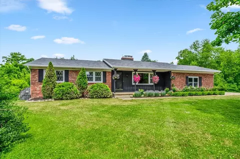 1915 11 Mile, Sparta, MI 49345