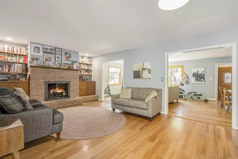 415 Pinewood, Ann Arbor, MI 48103