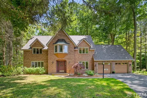 259 Portchester, Holland, MI 49424