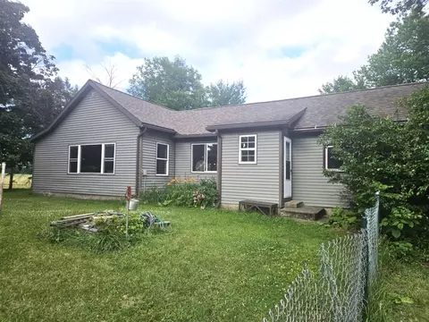 7805 Wildt, Bellevue, MI 49021