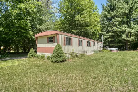9009 E 36th, Newaygo, MI 49337