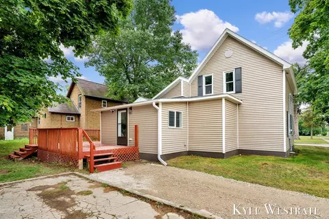 204 Ellis, Belding, MI 48809 photo 35