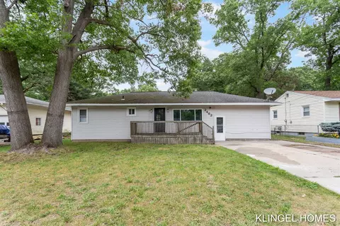 2462 Wesley, Muskegon, MI 49442