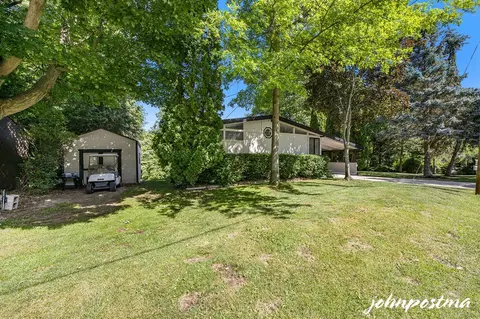 3001 Thorncrest, Grand Rapids, MI 49546