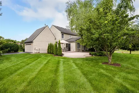 2912 Robal, Saline, MI 48176 photo 4