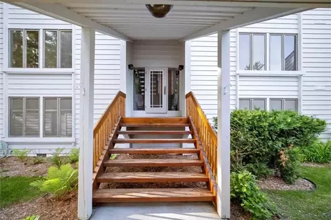 3400 Lakeside #17, Petoskey, MI 49770