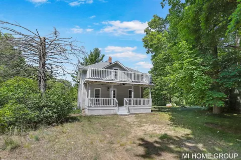 20942 75th, South Haven, MI 49090