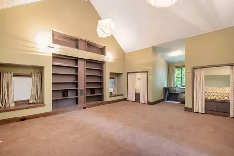 Bedroom - 7085 Youngren, Three Oaks, MI 49128 photo 7 of 8