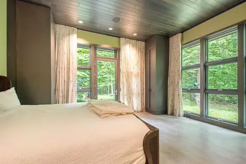Bedroom - 7085 Youngren, Three Oaks, MI 49128 photo 2 of 8
