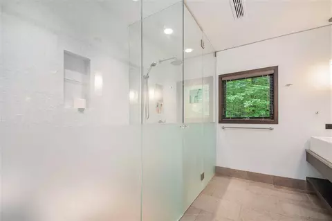 Bath - 7085 Youngren, Three Oaks, MI 49128 photo 4 of 12
