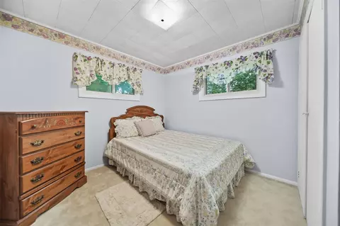 Bedroom - 5815 Jordan, Jackson, MI 49201 photo 2 of 3