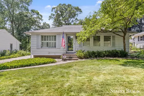 1843 Diamond, Grand Rapids, MI 49505