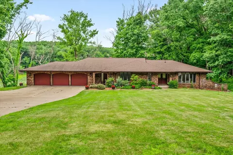 25573 8th, Gobles, MI 49055