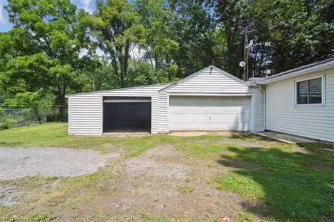 5500 Hague, Jackson, MI 49203 photo 12