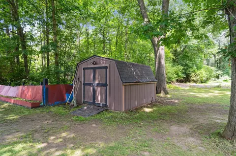 5500 Hague, Jackson, MI 49203 photo 9