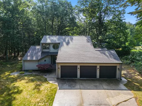 5564 Lake Hbr, Muskegon, MI 49441