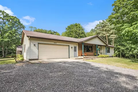 2427 140th, Dorr, MI 49323 photo 3