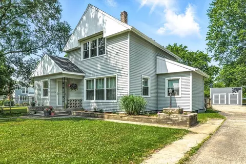 12856 S Wolcott, Sawyer, MI 49125