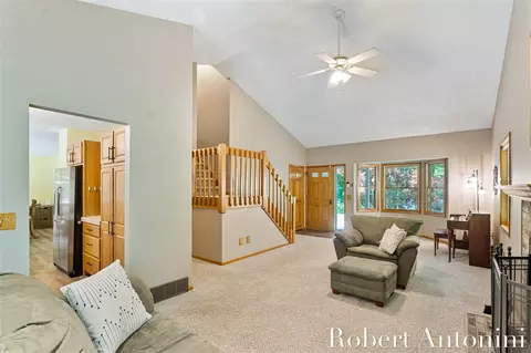 1016 Maple Hl, Ada, MI 49301 photo 17