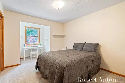 1016 Maple Hl, Ada, MI 49301 photo 29