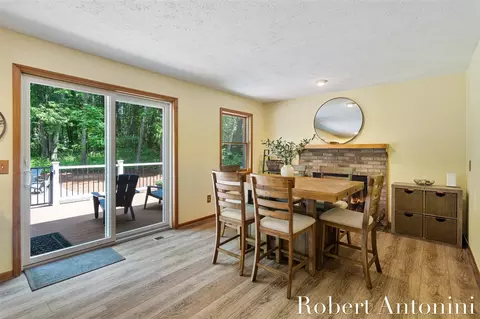 1016 Maple Hl, Ada, MI 49301 photo 22